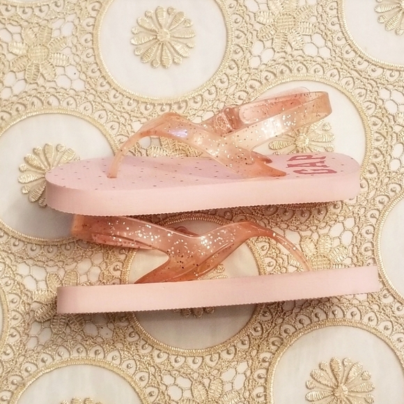NWOT GAP Toddler Girl Pink Flip Flops - Picture 3 of 6